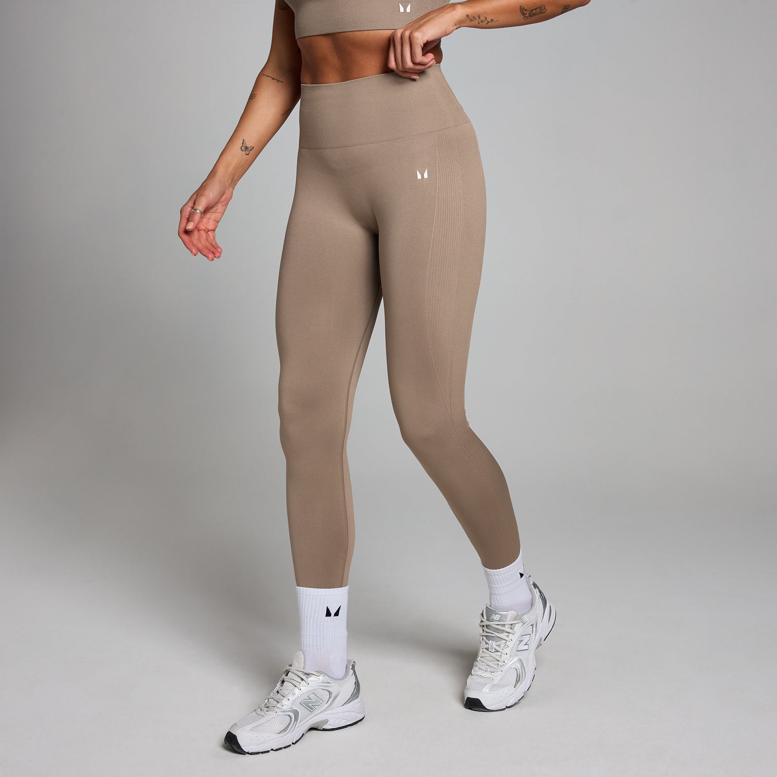 Damskie legginsy bezszwowe z kolekcji Shape MP (Light Taupe)