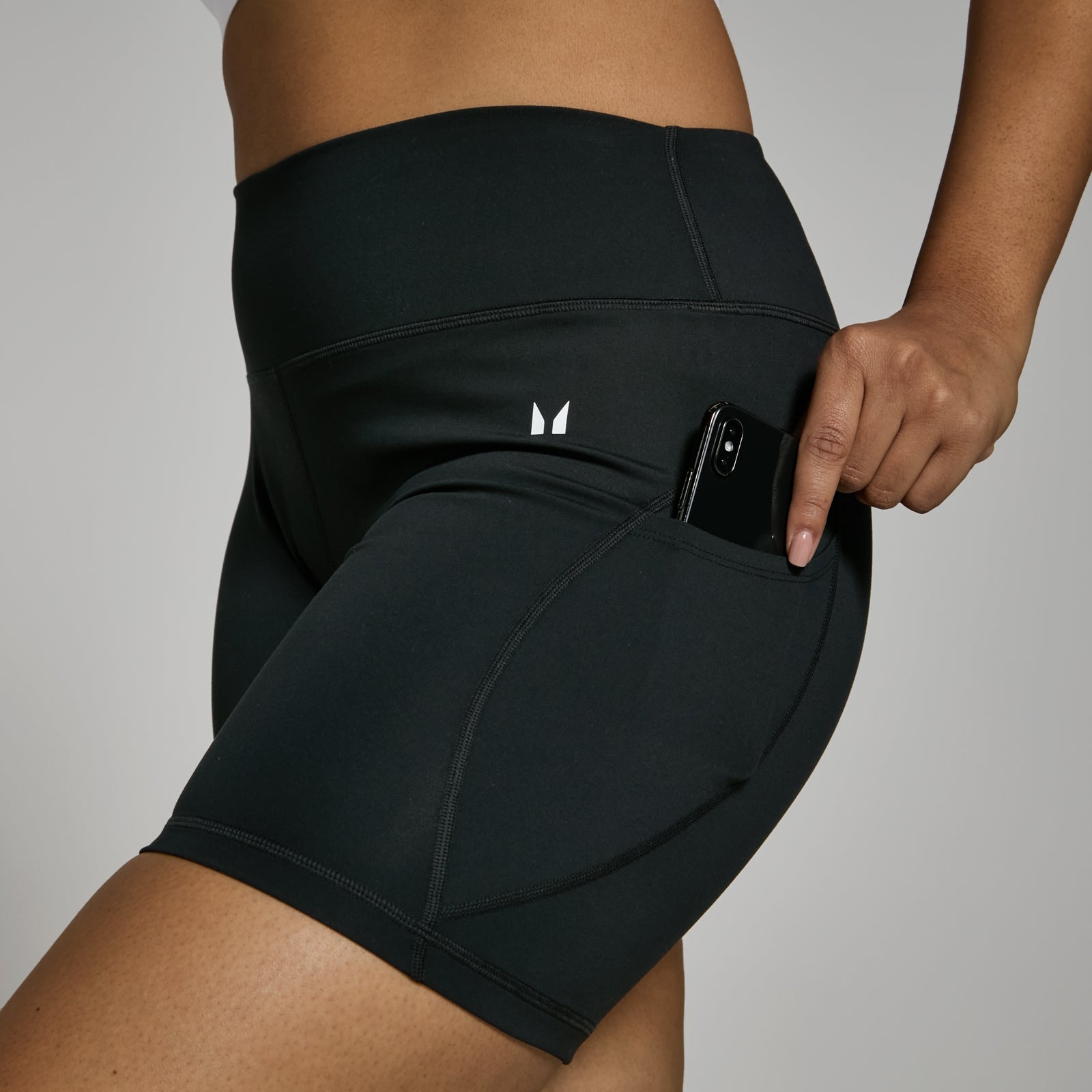 Damskie spodenki rowerowe z kolekcji Power MP – czarne