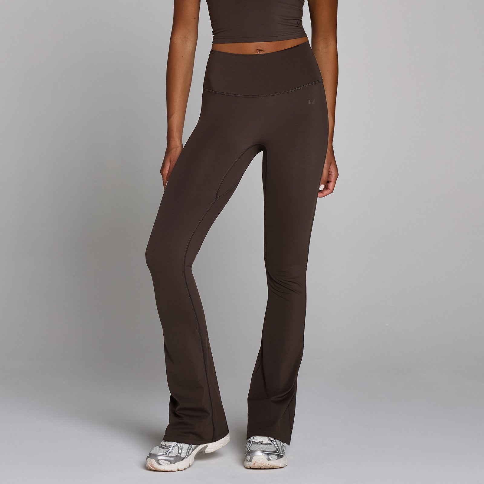Damskie legginsy z rozszerzanymi nogawkami z kolekcji Tempo MP (Cocoa)