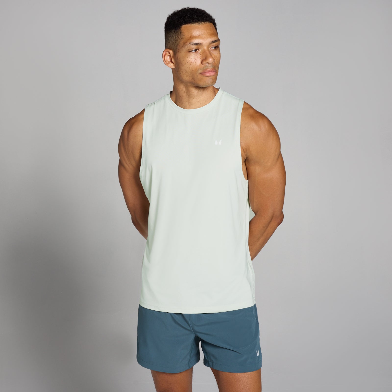 Męski podkoszulek bez rękawów z kolekcji Training MP (Misty Green)