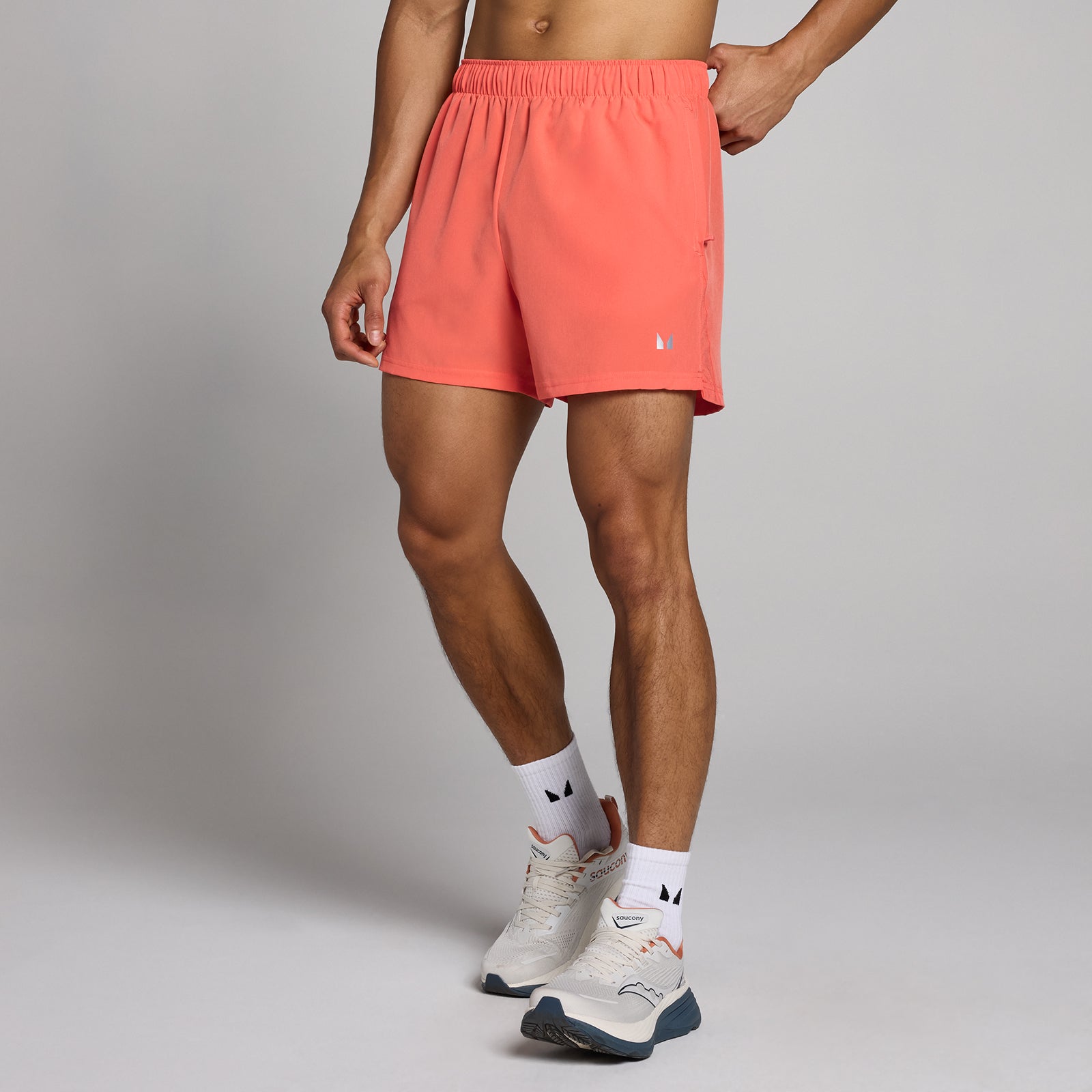 Męskie spodenki o wewnętrznej długości nogawki ok. 13 cm z kolekcji Tempo MP (Coral Red)