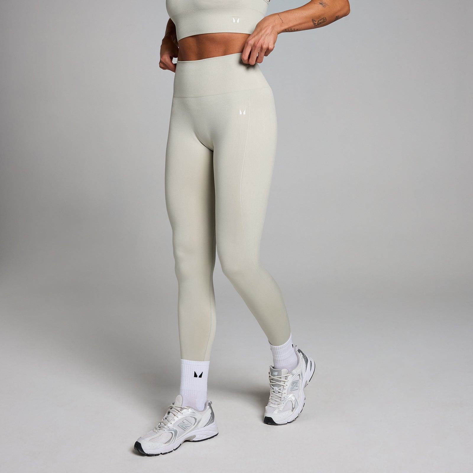 Damskie legginsy bezszwowe z kolekcji Shape MP (Ash)