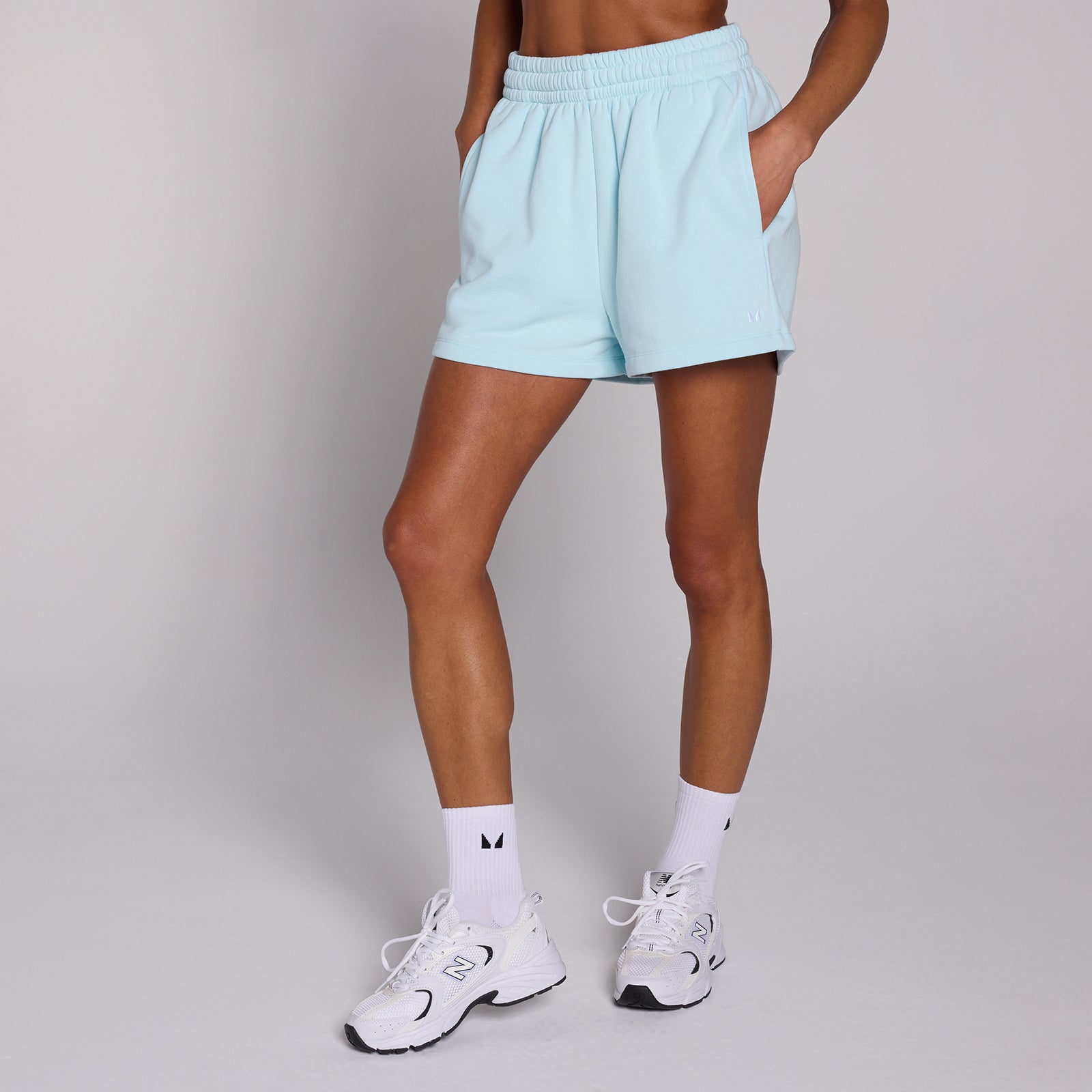 Damskie spodenki dresowe z kolekcji Basics MP (Baby Blue)