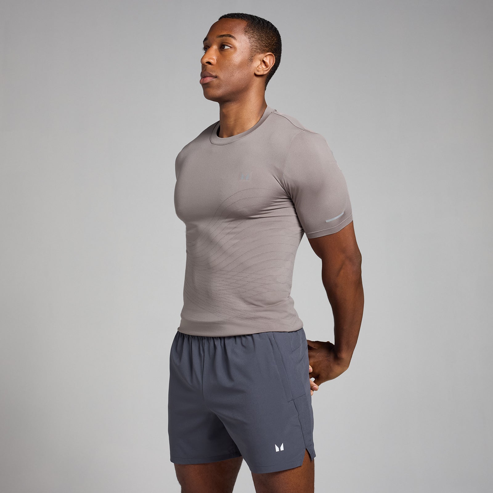 Męski T-shirt bezszwowy z kolekcji Active MP (Cool Grey)