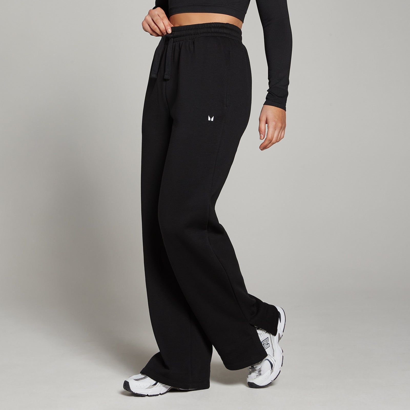Damskie joggery z prostymi nogawkami z kolekcji Basic MP (Czarny)