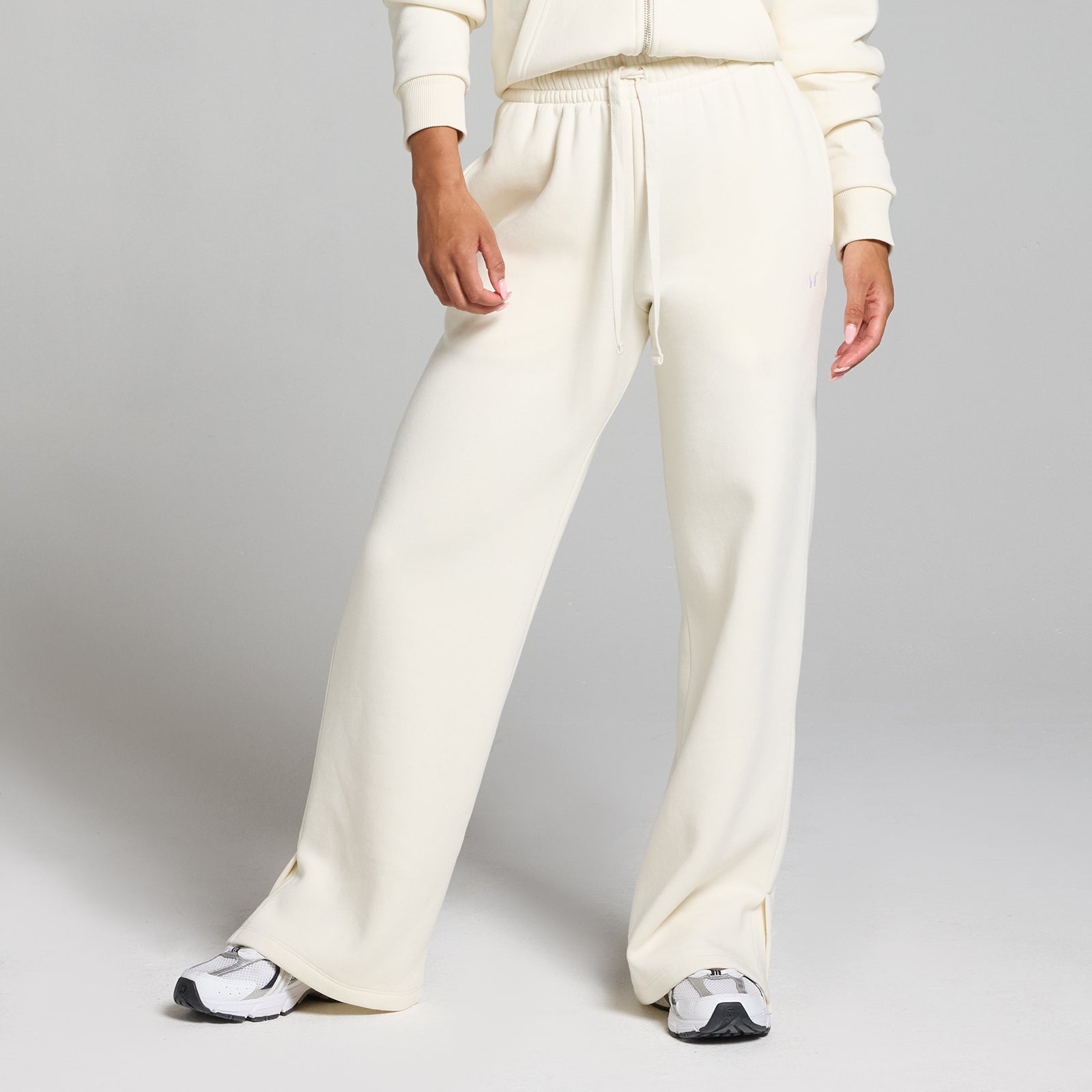 Damskie joggery z prostymi nogawkami z kolekcji Basics MP (Soft Cream)