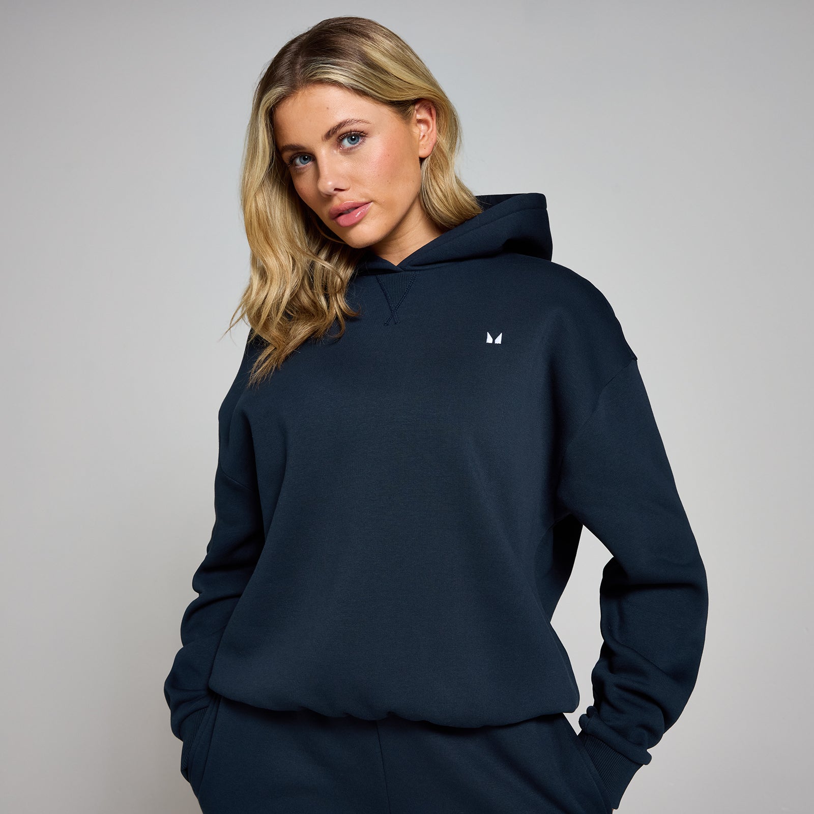 Damska bluza oversize z kapturem z kolekcji Basics MP (Dark Sapphire)