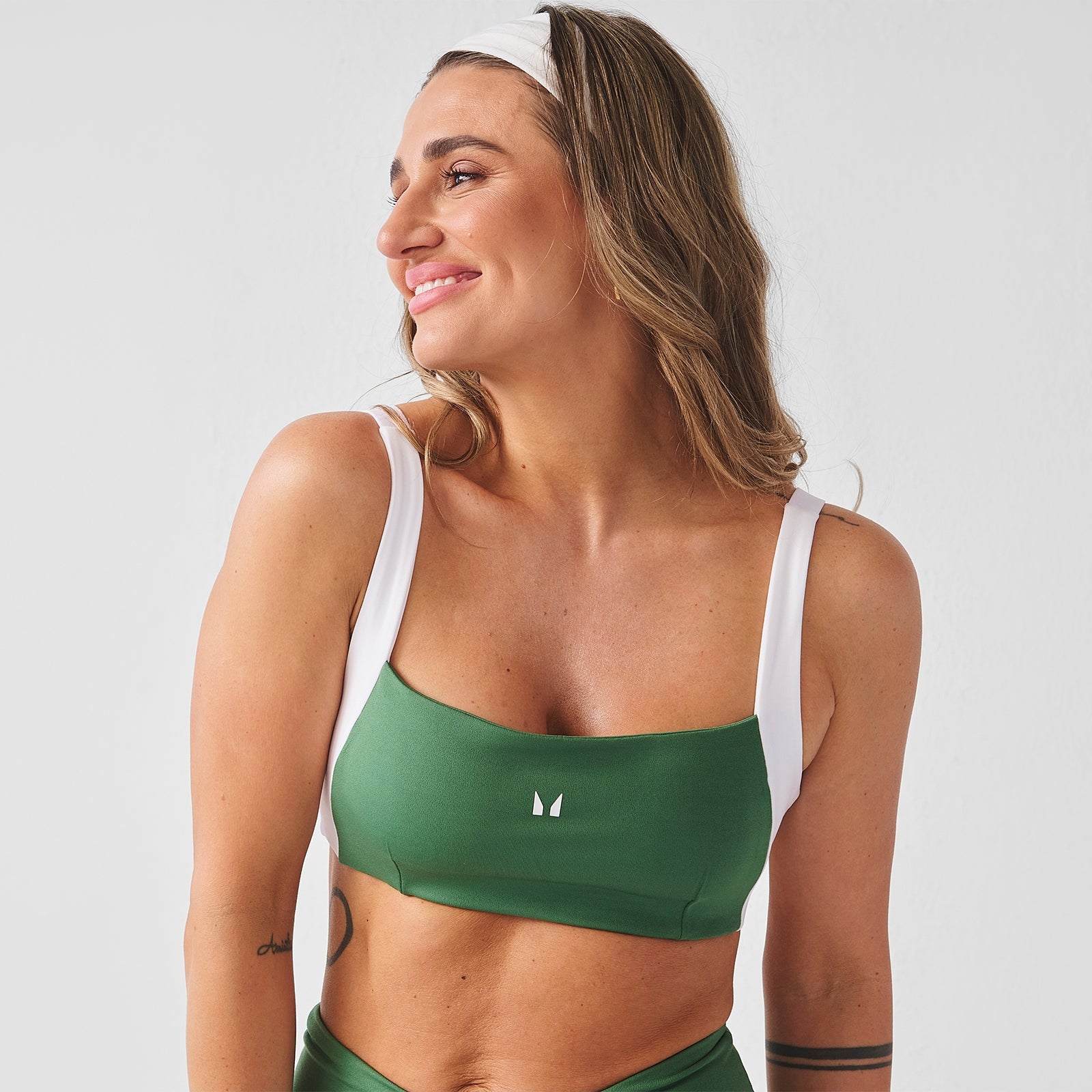Damski Biustonosz Sportowy MP X Tatiana z Kontrastem i Skręconymi Plecami (Palm Green)
