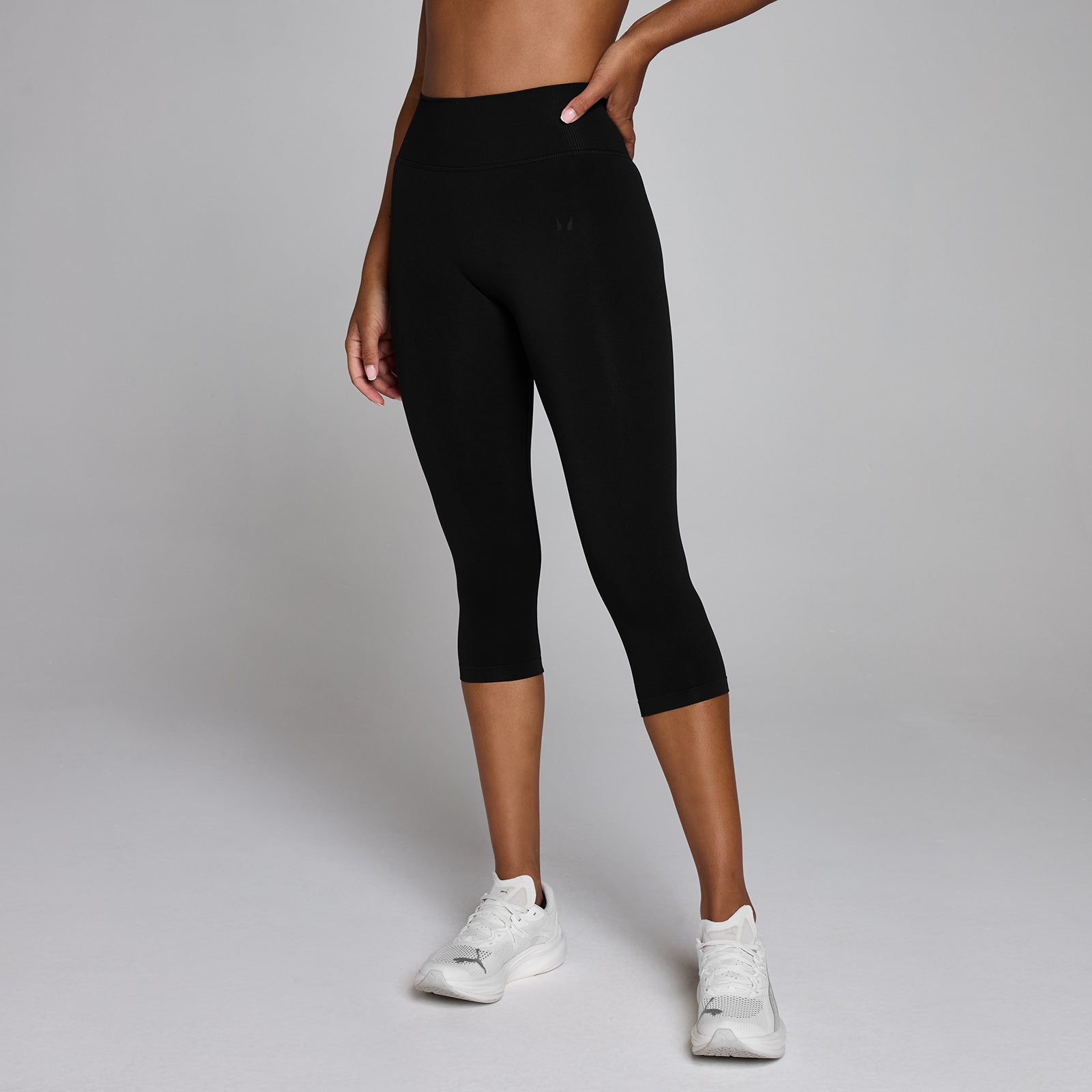 Damskie Bezszwowe Legginsy MP Hybrid Capri (Czarny)
