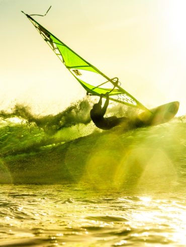 Podróże windsurfingowe: Odkryj najlepsze miejsca na świecie